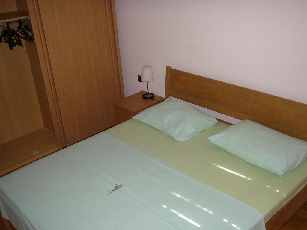 Apartments Premantura Habitación foto