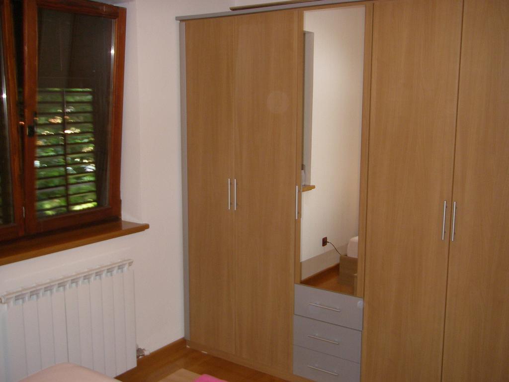 Apartments Premantura Habitación foto